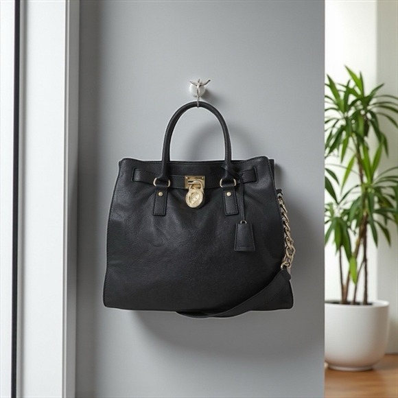 Michael Kors Hamilton Saffiano Women's Large Black Satchel Tote Bag Gold Accent - Picture 1 of 10